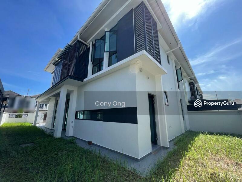 Untuk Dijual - Setia Tropika,Jalan Setia Tropika 10,Alocasia,Doubls storey semi-d