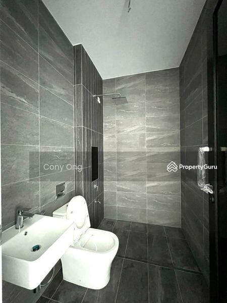 Untuk Dijual - Setia Tropika,Jalan Setia Tropika 10,Alocasia,Doubls storey semi-d