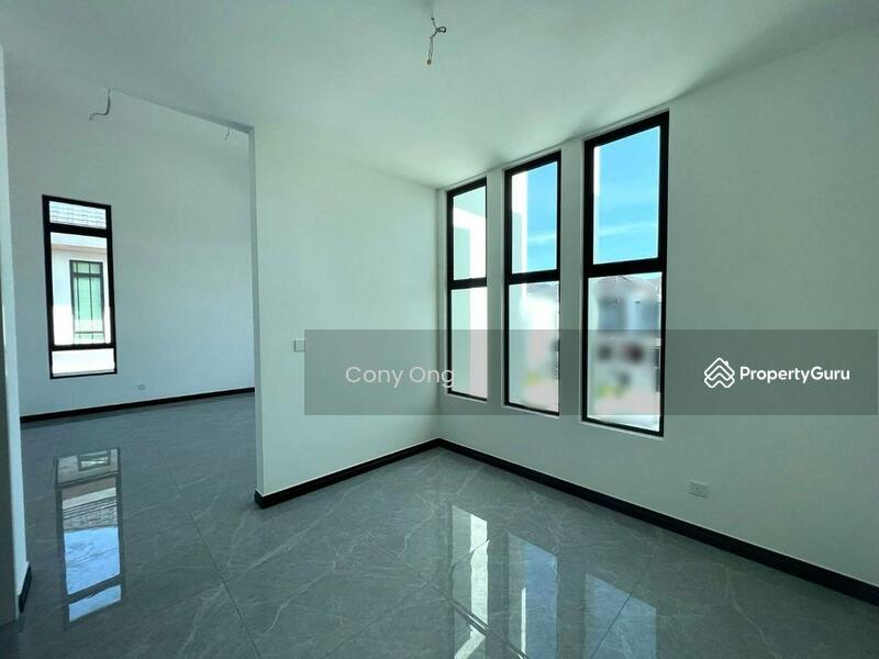 Untuk Dijual - Setia Tropika,Jalan Setia Tropika 10,Alocasia,Doubls storey semi-d