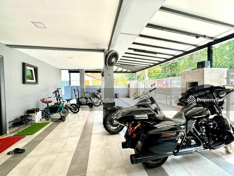 For Sale - 2.5 Storey Terrace Semi-D at Ukay Perdana De Puncak Ukay