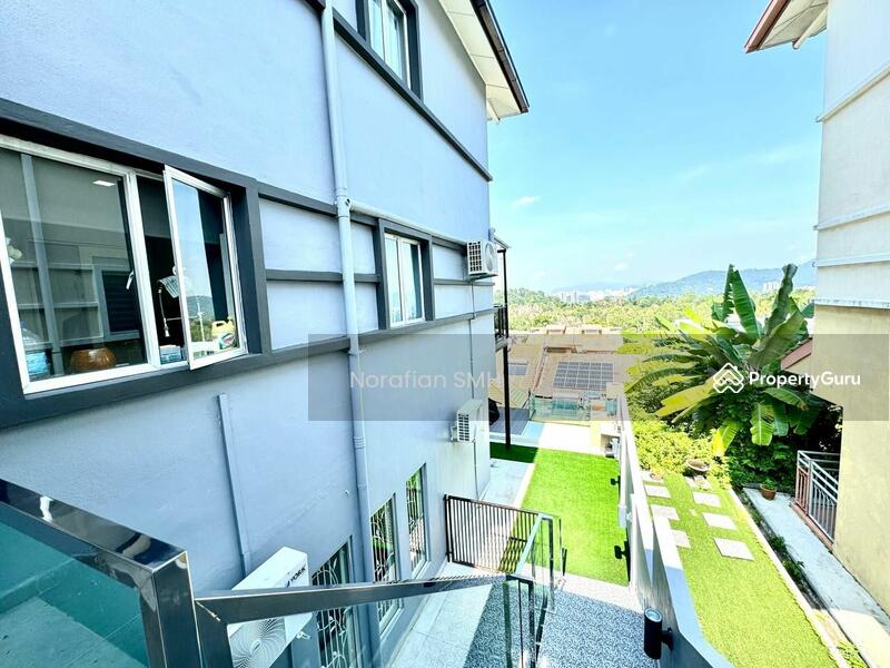 For Sale - 2.5 Storey Terrace Semi-D at Ukay Perdana De Puncak Ukay