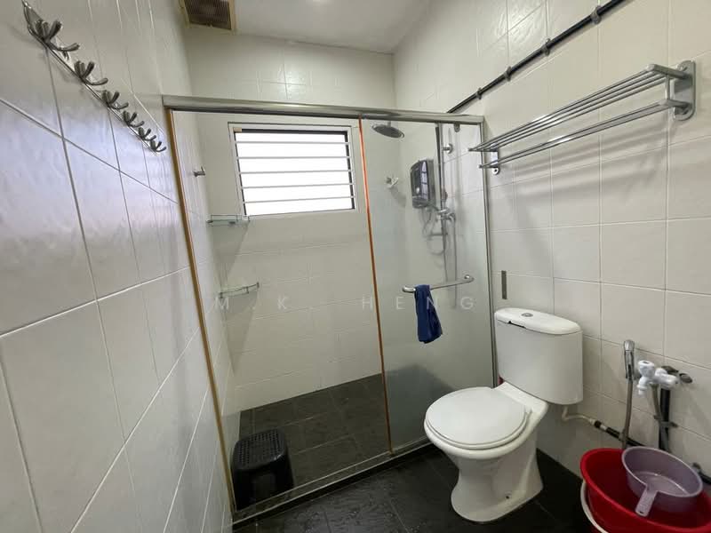 Terraced House for Sale in Bandar Puteri Klang (Klang) - M.K. Heng - Bathroom - PropertyGuru.com.my