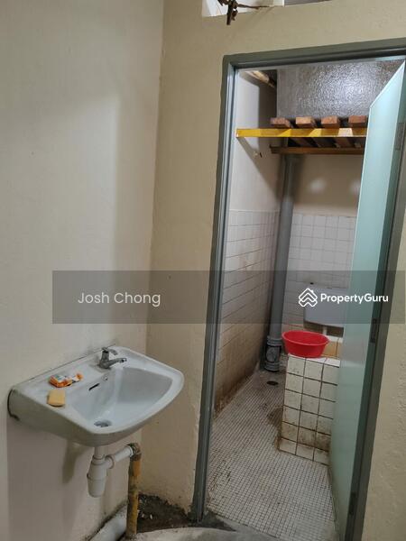 Untuk Dijual - Jalan San Peng