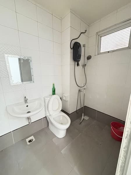 Service Residence for Sale at Seasons Amara Larkin - Hooi Yee Lee - Bathroom - PropertyGuru.com.my