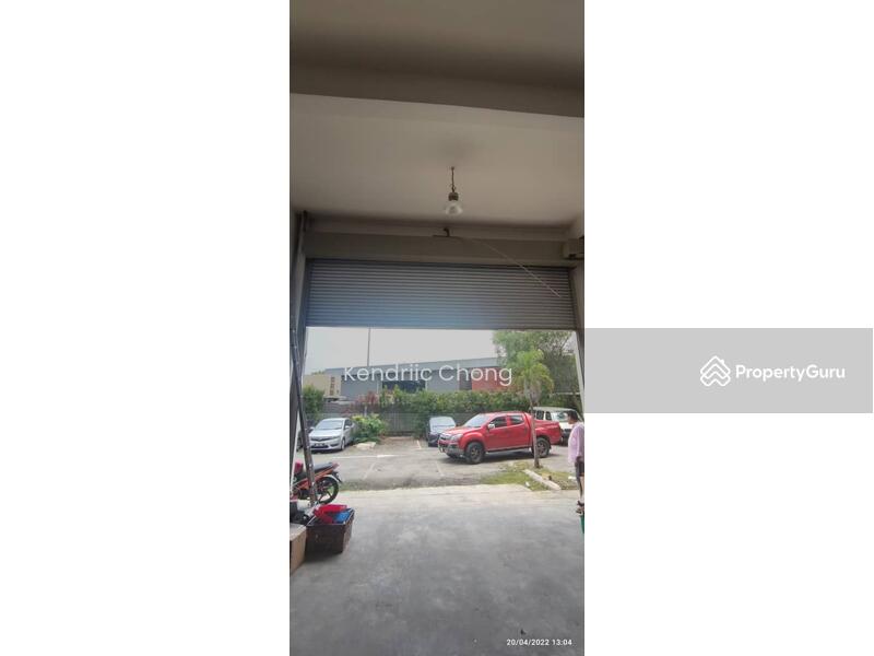 Untuk Dijual - 2.5 storey factory shop in Sime Perindustrian UEP Subang Jaya