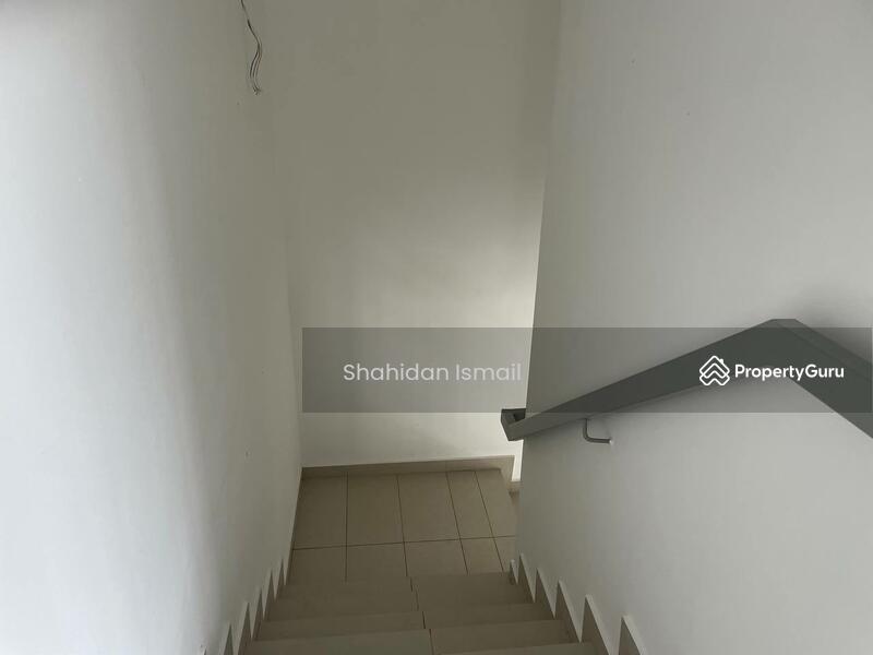For Sale - Taman Pinggiran Mahkota