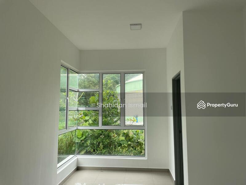 For Sale - Taman Pinggiran Mahkota