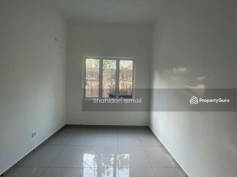 For Sale - Taman Pinggiran Mahkota