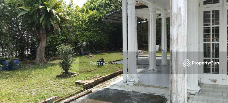 Untuk Disewa - Suasana