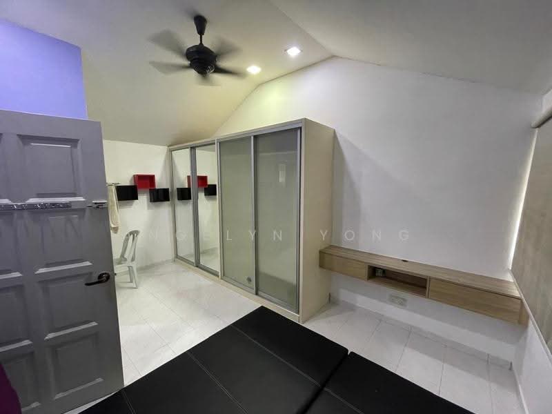 Rumah Teres 2-Tingkat untuk Disewa di Taman Seri Kepong (Kepong) - Angelyn Yong - Bedroom - PropertyGuru.com.my