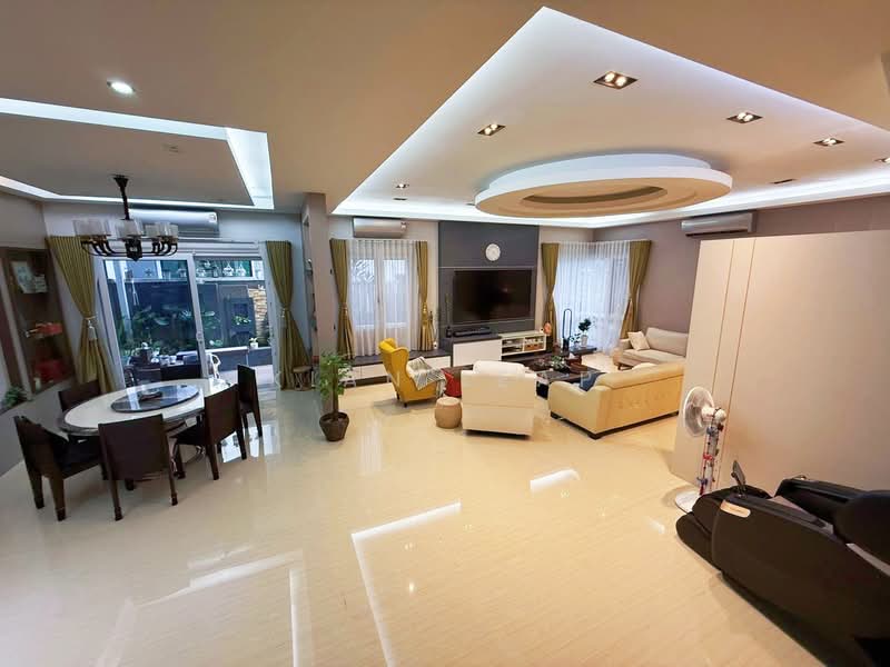 Rumah Berkembar untuk Dijual di Taman Villa Perdana (Kajang) - Kian Leap - Living Room - PropertyGuru.com.my