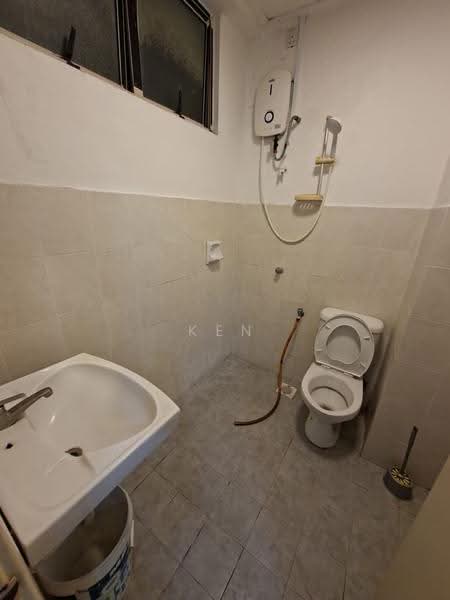 Kondominium untuk Disewa di Fortune Avenue - Ken Lai - Bathroom - PropertyGuru.com.my