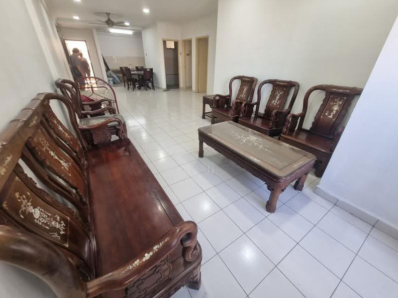 Kondominium untuk Disewa di Fortune Avenue - Ken Lai - Living Room - PropertyGuru.com.my