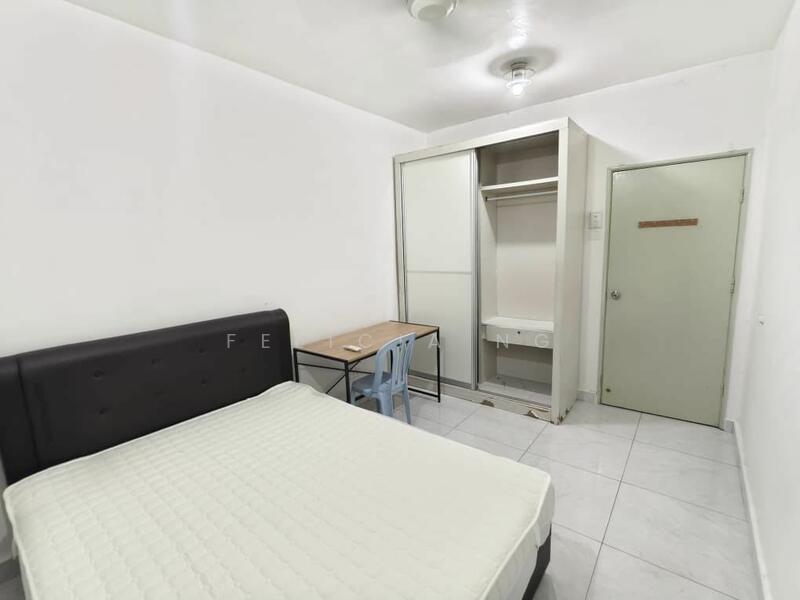 For Rent - Arena Green