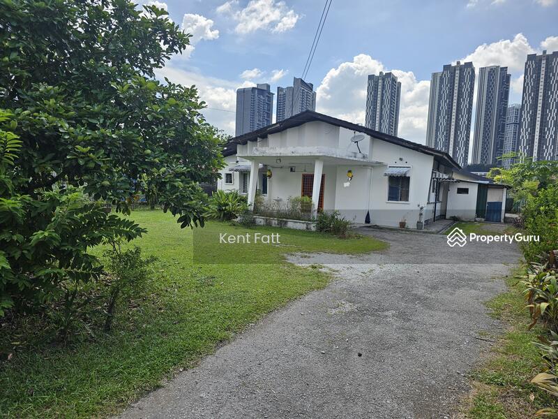 For Sale - Bungalow Petaling Jaya Seksyen 18