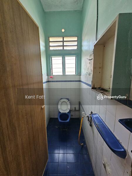 For Sale - Bungalow Petaling Jaya Seksyen 18
