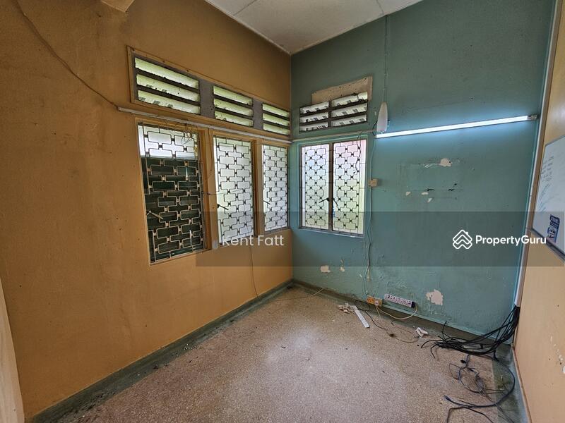 For Sale - Bungalow Petaling Jaya Seksyen 18