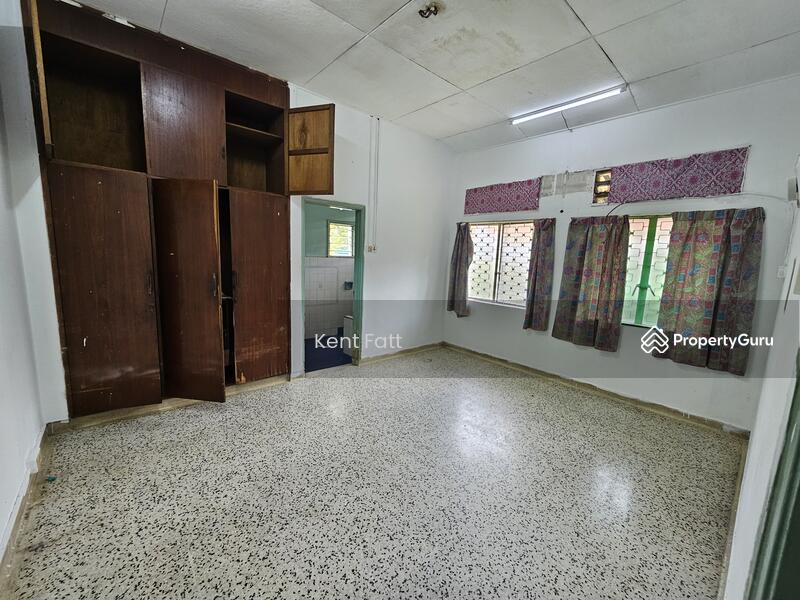 For Sale - Bungalow Petaling Jaya Seksyen 18