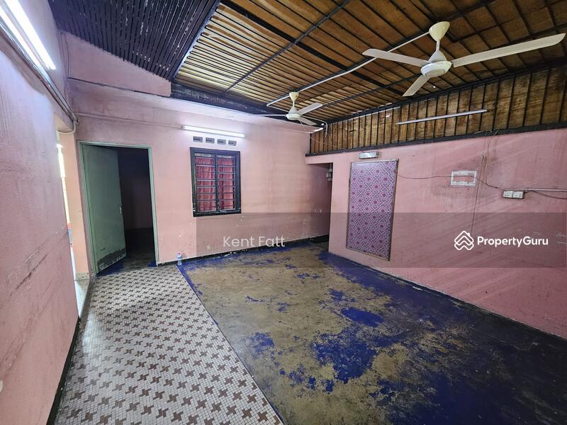 For Sale - Bungalow Petaling Jaya Seksyen 18