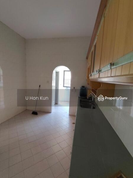 Rumah Teres 2.5 Tingkat untuk Disewa di Taman Perling (Perling) - U Hon Kun - PropertyGuru.com.my