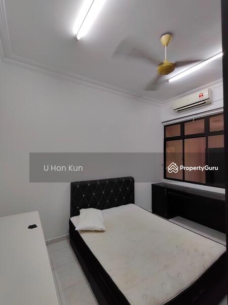 Rumah Teres 2.5 Tingkat untuk Disewa di Taman Perling (Perling) - U Hon Kun - PropertyGuru.com.my