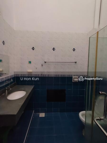 Rumah Teres 2.5 Tingkat untuk Disewa di Taman Perling (Perling) - U Hon Kun - PropertyGuru.com.my