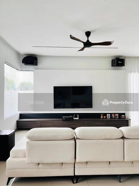 Untuk Dijual - Semi-D house at Parit Ahmad