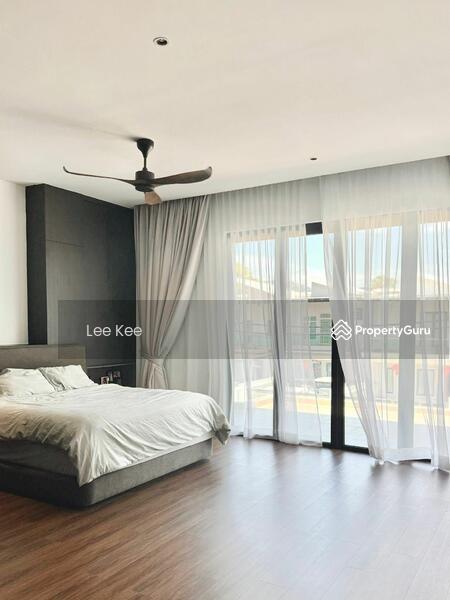 Untuk Dijual - Semi-D house at Parit Ahmad