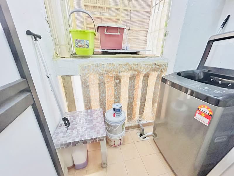 Apartment for Rent at Pangsapuri Danaumas - Erin Yusof - Balcony - PropertyGuru.com.my