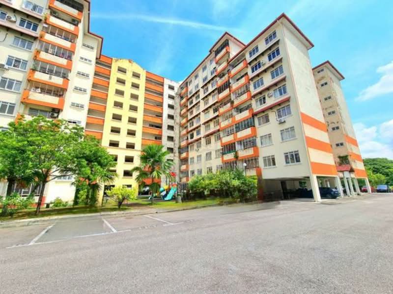 Kondominium untuk Dijual di Putra Intan - WL Wan - Exterior - PropertyGuru.com.my