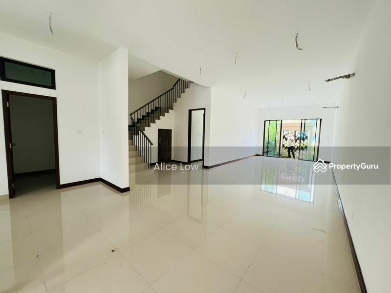 For Sale - Terrace house at Templer Park