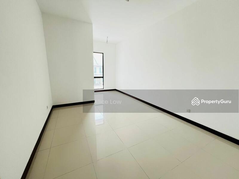 For Sale - Terrace house at Templer Park