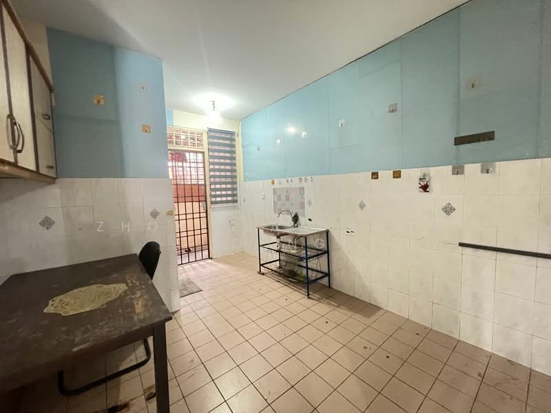 2-storey Terraced House for Sale in Bukit Gedung (Bayan Baru) - Zhonl Saw Boon Loong - Kitchen - PropertyGuru.com.my