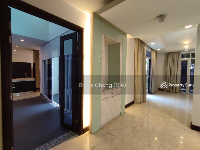 For Sale - Flora Murni