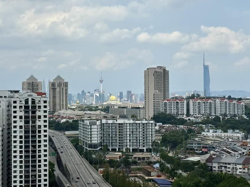 Kediaman Servis untuk Dijual di Gateway Kiaramas Residences - Jeremy . - Exterior - PropertyGuru.com.my
