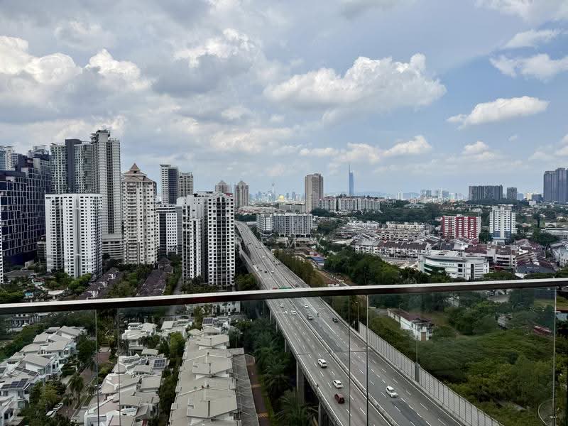 Kediaman Servis untuk Dijual di Gateway Kiaramas Residences - Jeremy . - View - PropertyGuru.com.my