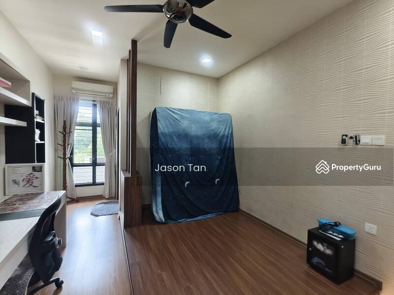 For Sale - Seri Austin Seris Austins
