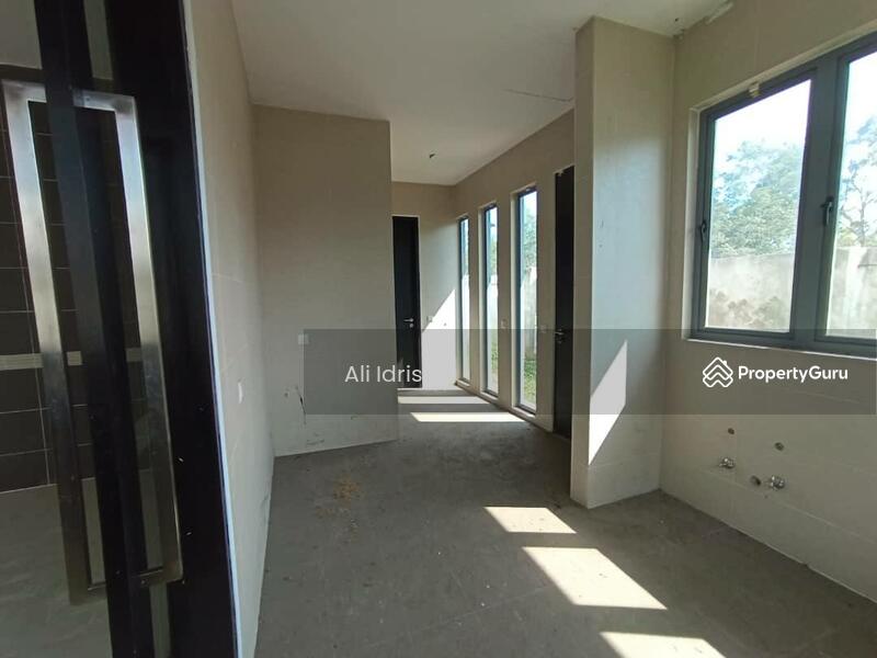 For Sale - Bangi Lakehills Villa, Seksyen 6, Bandar Baru Bangi