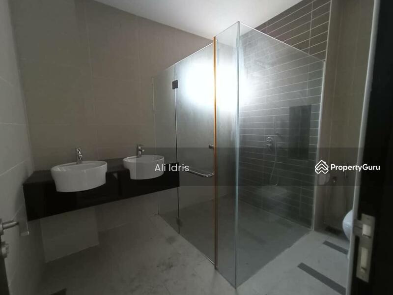 For Sale - Bangi Lakehills Villa, Seksyen 6, Bandar Baru Bangi