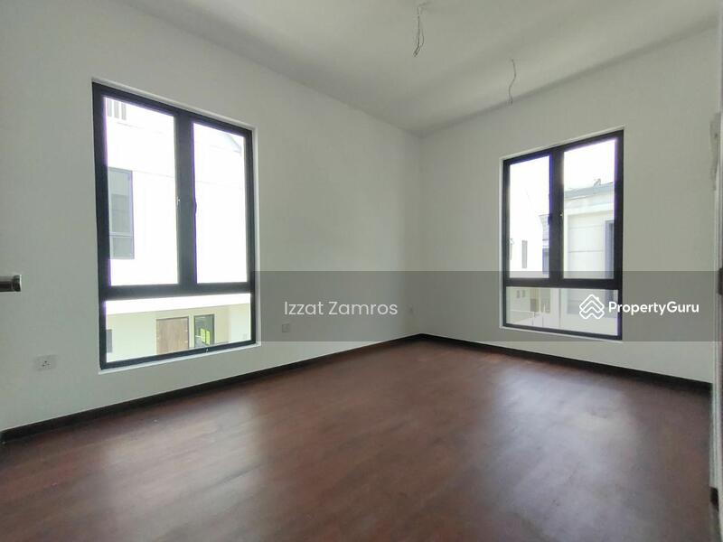 Rumah Berkembar untuk Dijual di Elmina (Shah Alam) - Izzat Zamros - PropertyGuru.com.my