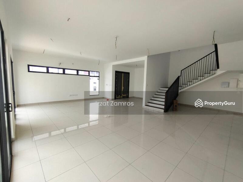 Rumah Berkembar untuk Dijual di Elmina (Shah Alam) - Izzat Zamros - PropertyGuru.com.my