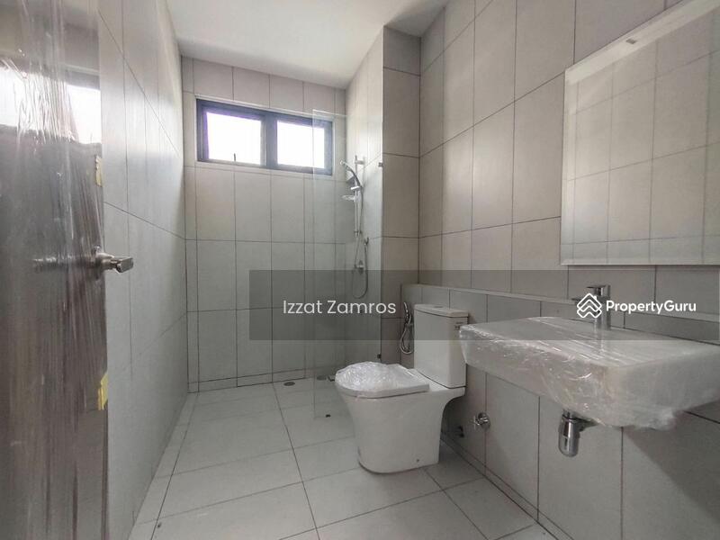 Rumah Berkembar untuk Dijual di Elmina (Shah Alam) - Izzat Zamros - PropertyGuru.com.my