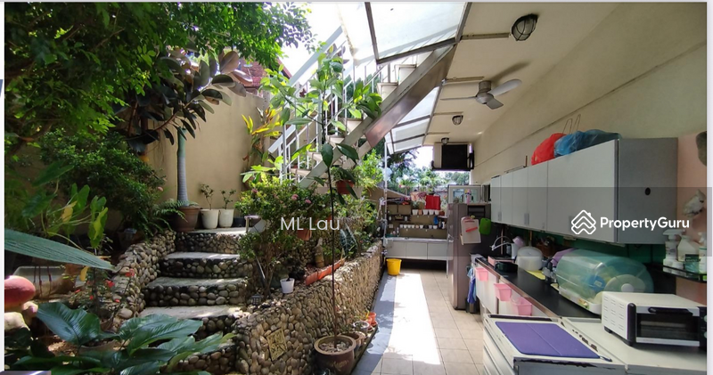 Untuk Dijual - Tastefully Renovated House With ID Design