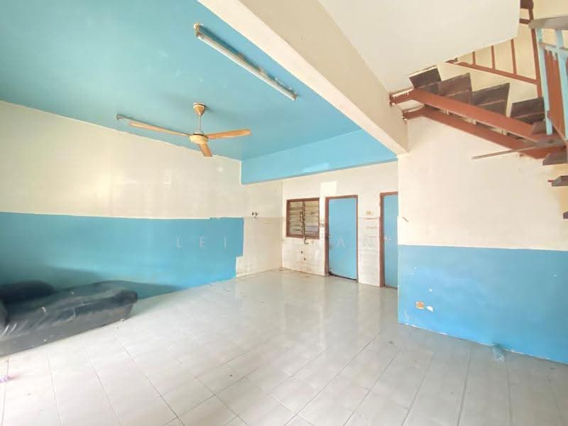 2-storey Terraced House for Sale in Tanjung Dua Belas (Jenjarom) - Leia Lian - Living Room - PropertyGuru.com.my