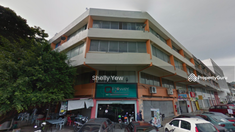 For Rent - Renovated Ground floor Corner shoplot cum mini warehouse near new development SRJK school