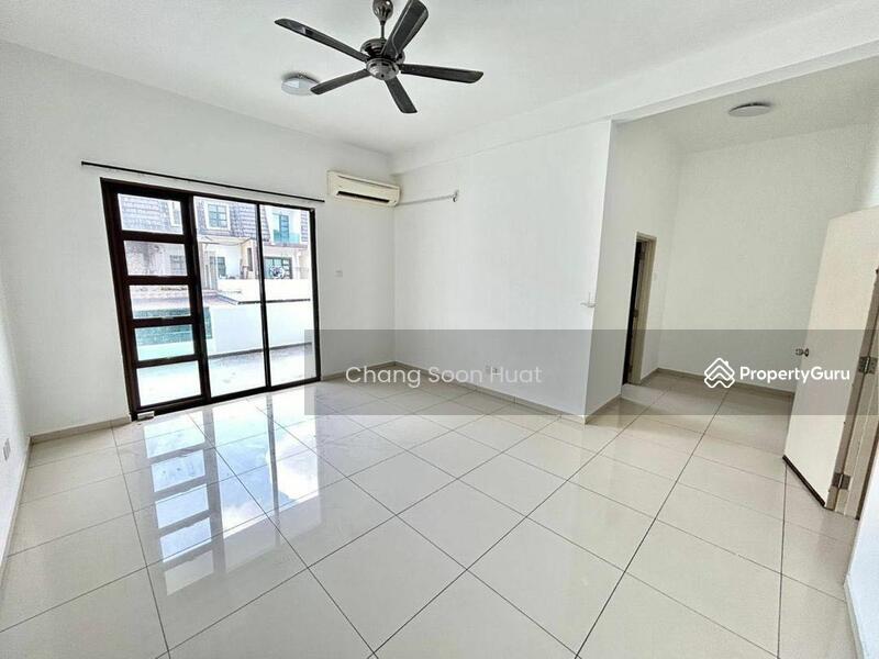 Untuk Dijual - Taman kempas utama jalan kempas utama kempa utamas