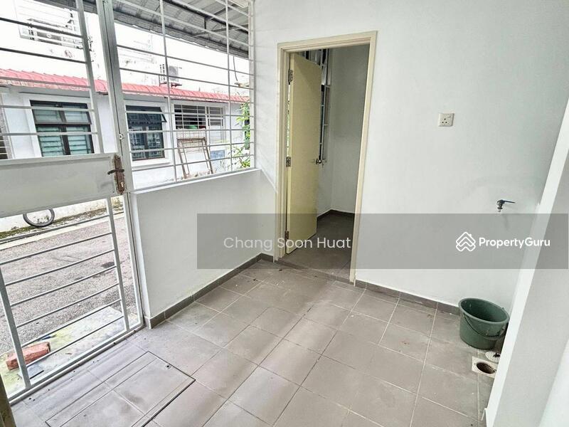 Untuk Dijual - Taman kempas utama jalan kempas utama kempa utamas