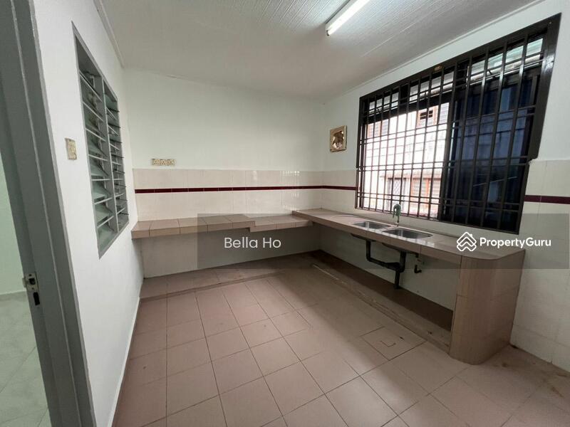 For Sale - Jalan Seledang 19 Taman Mewah Kulai
