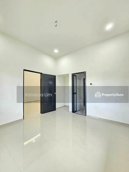 For Sale - Semi-D house at Bandar Tiram