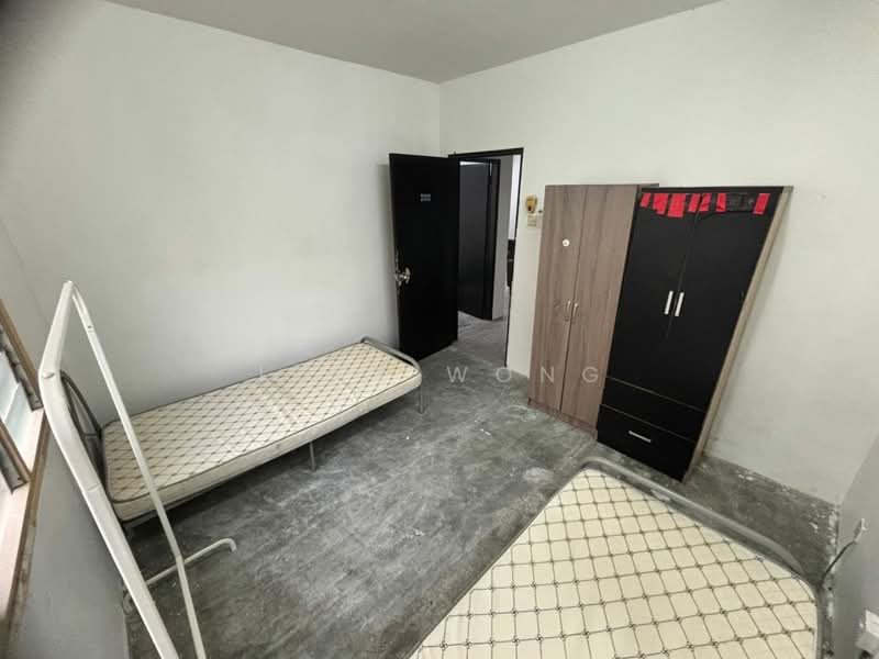 Apartment for Sale at Pangsapuri Seri Jati - Joey Wong - Bedroom - PropertyGuru.com.my